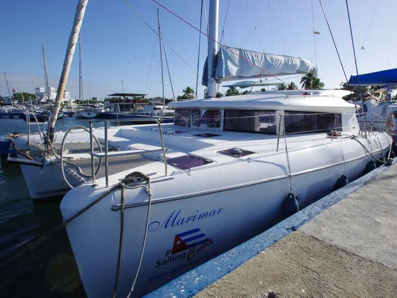 Marimar Lagoon 421