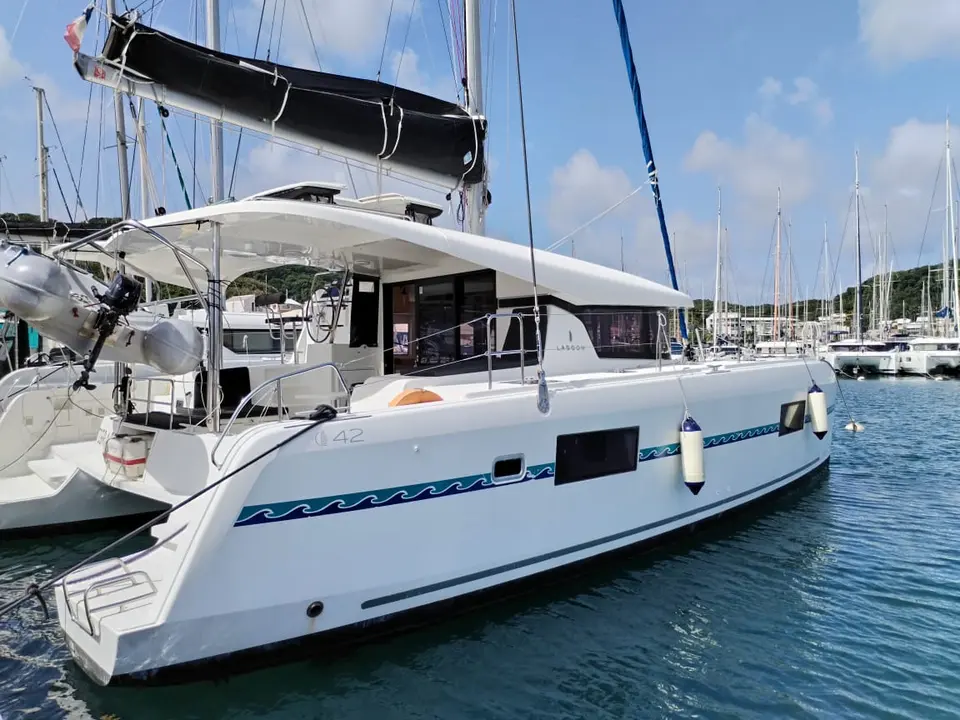 Tigra Lagoon 42
