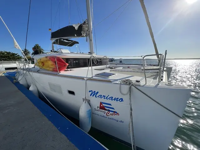 Mariano Lagoon 450 Fly