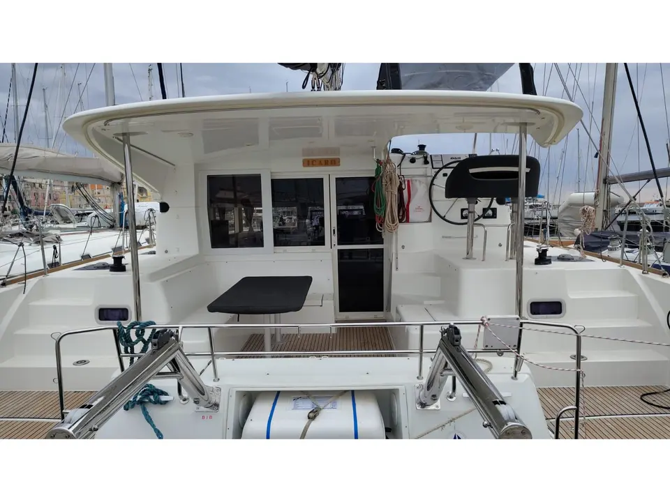 Icaro Lagoon 40