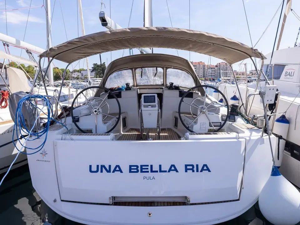 Una Bella Ria Sun Odyssey 449