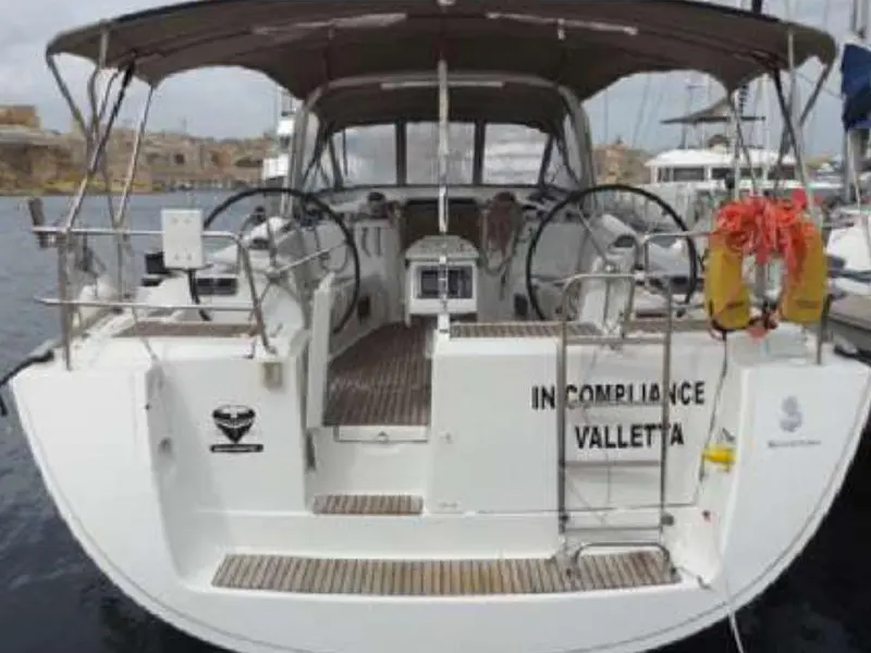 In Compliance Oceanis 50 Family